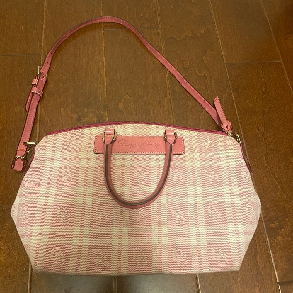 Dooney & bourke purse!